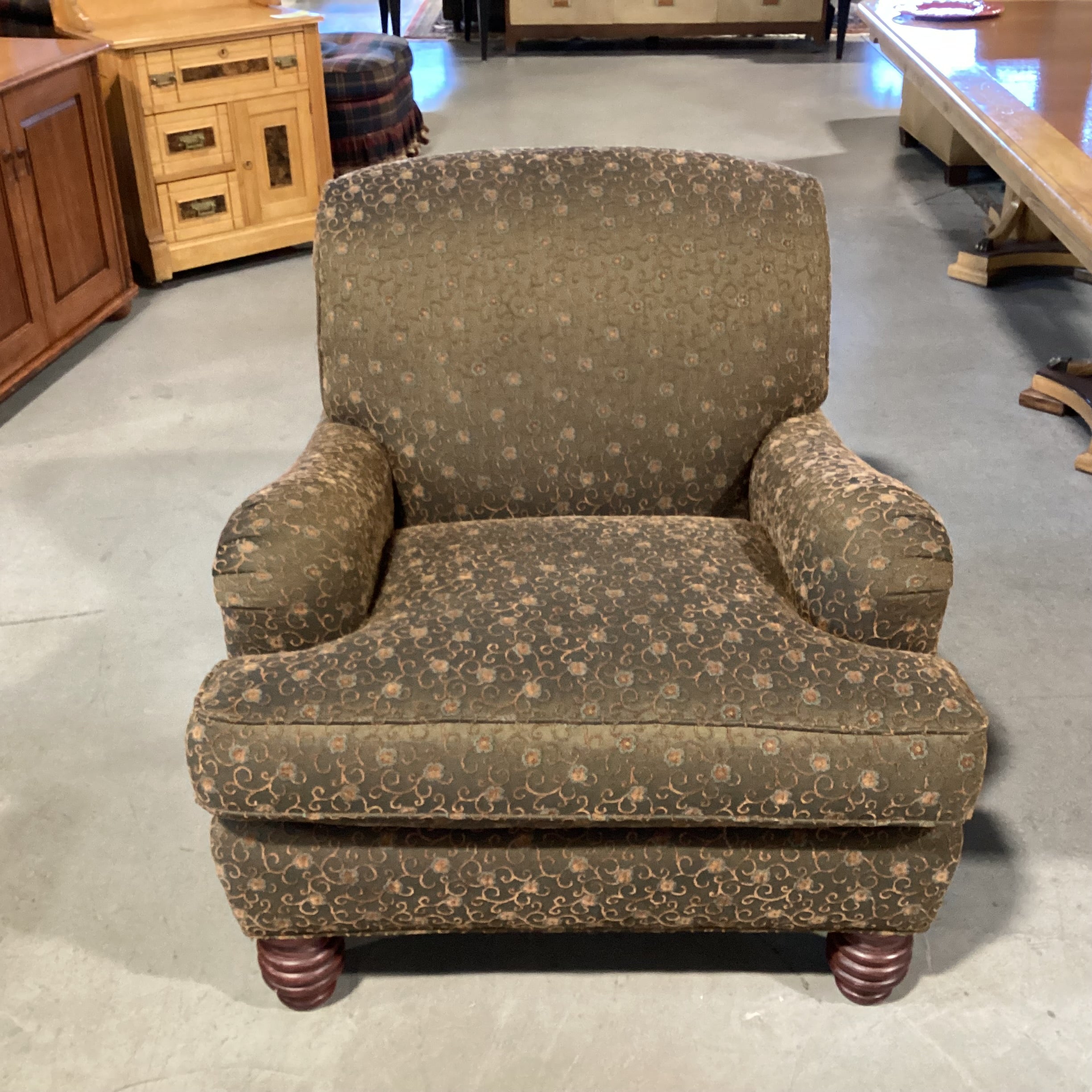 Sherrill Furniture Brown Raised Stitched Floral Chair 36"x 40"x 33"