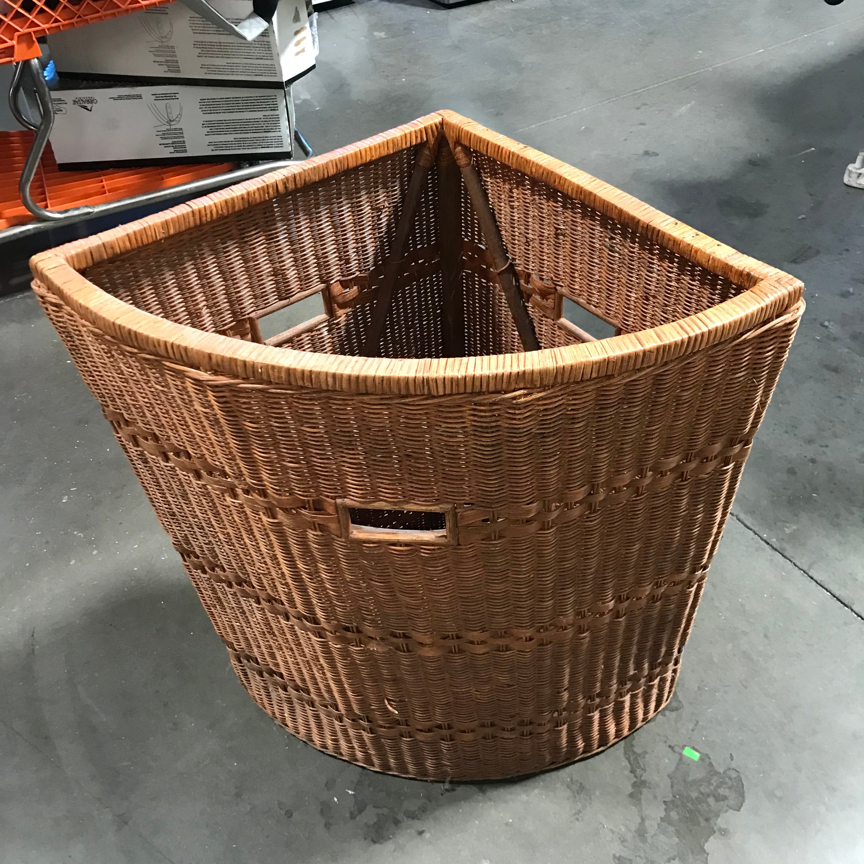 Rattan Corner Hamper Basket
