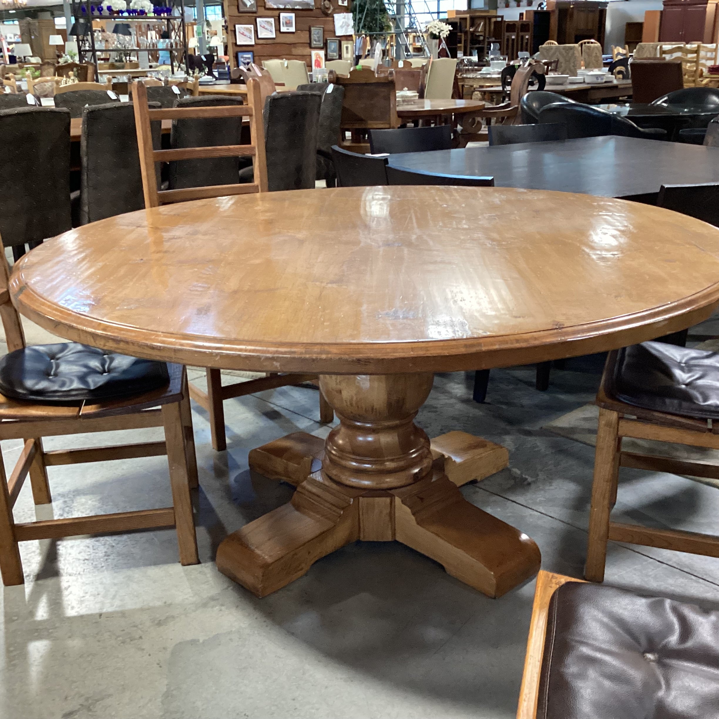 Round Distressed Finish Wood with Pedestal Table & 4 Chairs with Leather Cushions Dining Set 66" Diameter x 30.5"