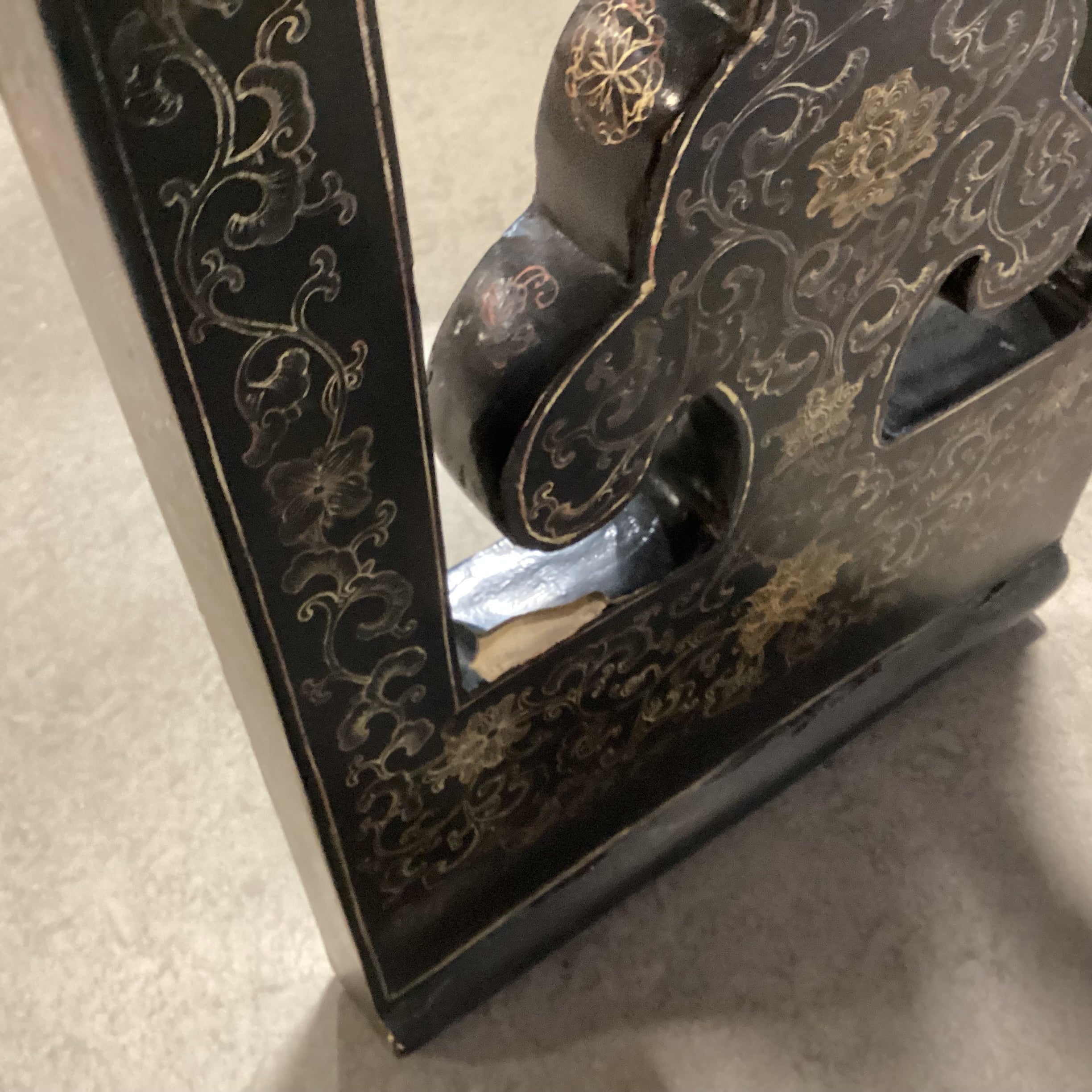 Vintage Chinoiserie Black Lacquer & Gold Hand Painted Console Sofa Table 61"x 16"x 34"