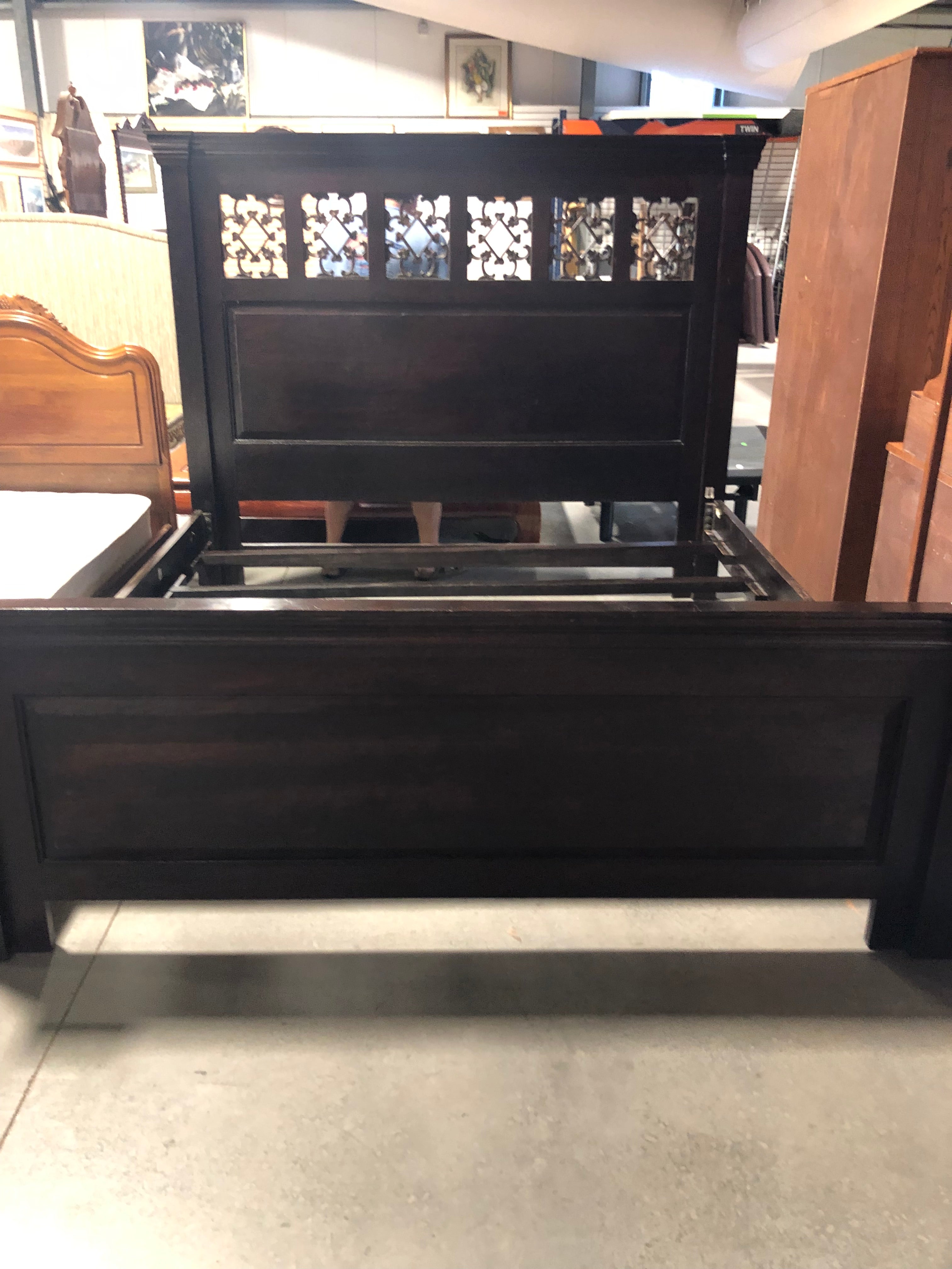 King Solid Dark Finish Fruit Wood with Iron Accents 83.5"x 87"x 66"