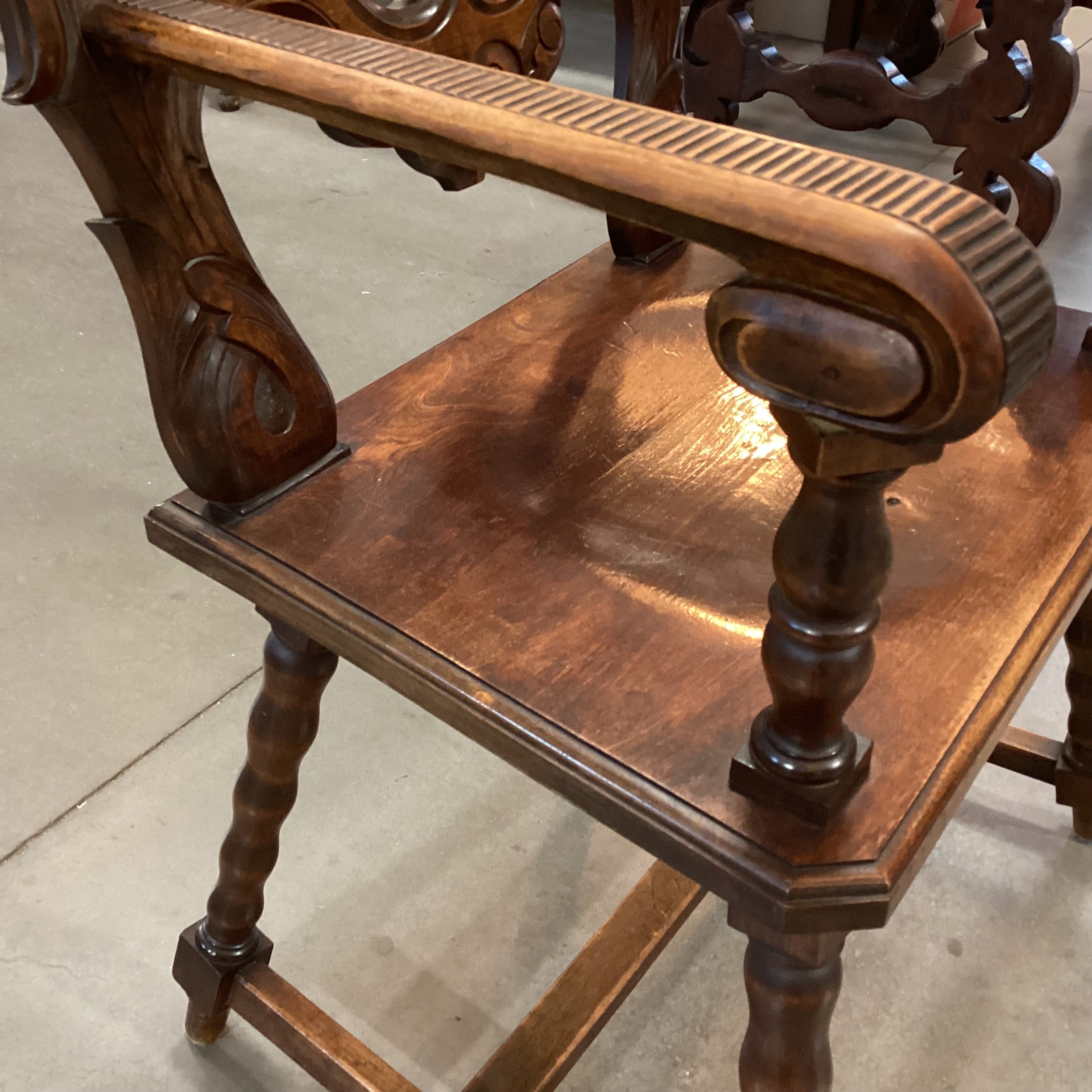 Vintage Ornate Carved Wood Chair 25"x 21"x 36"