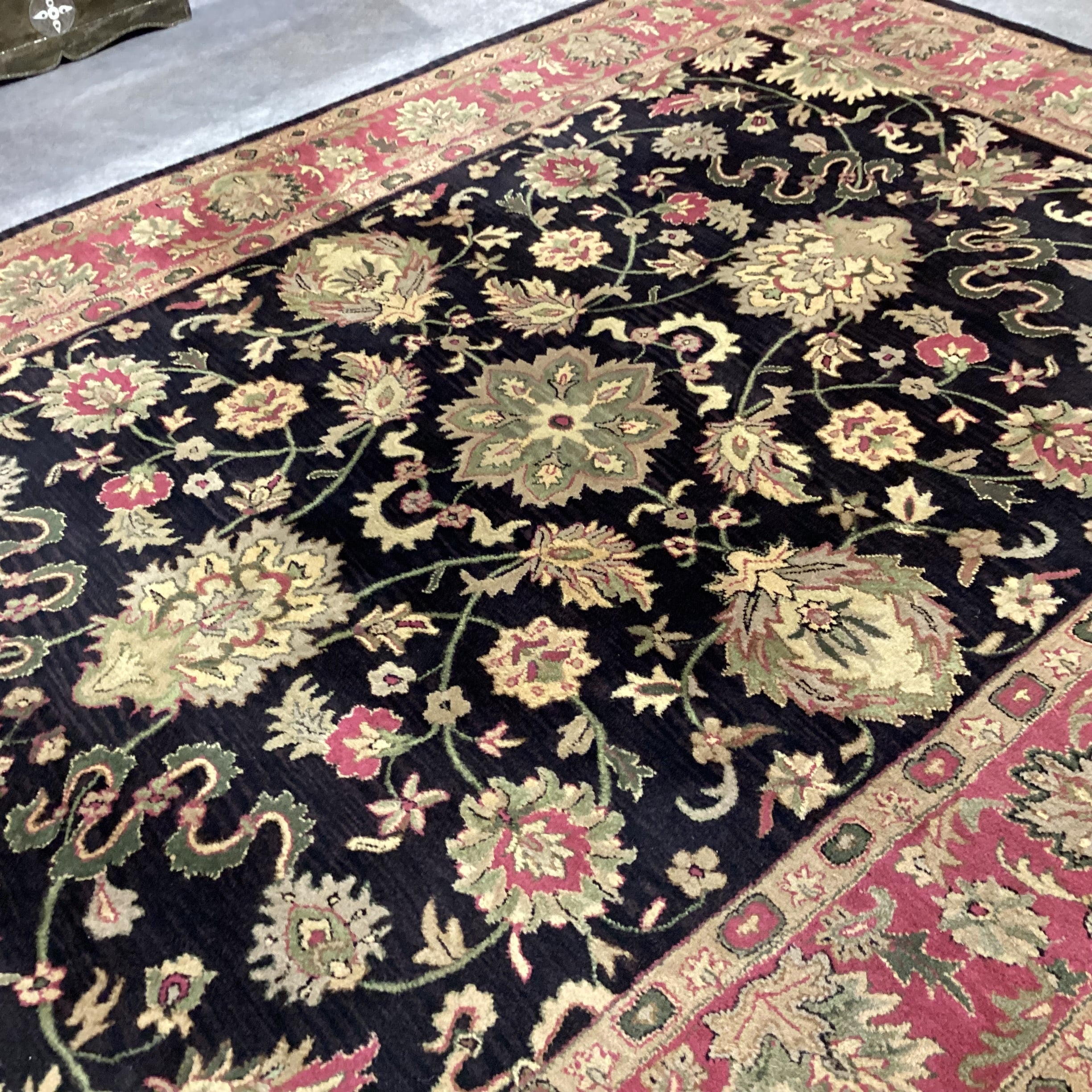 Black Gold & Red Floral Wool Rug 7'10"x 10'11"