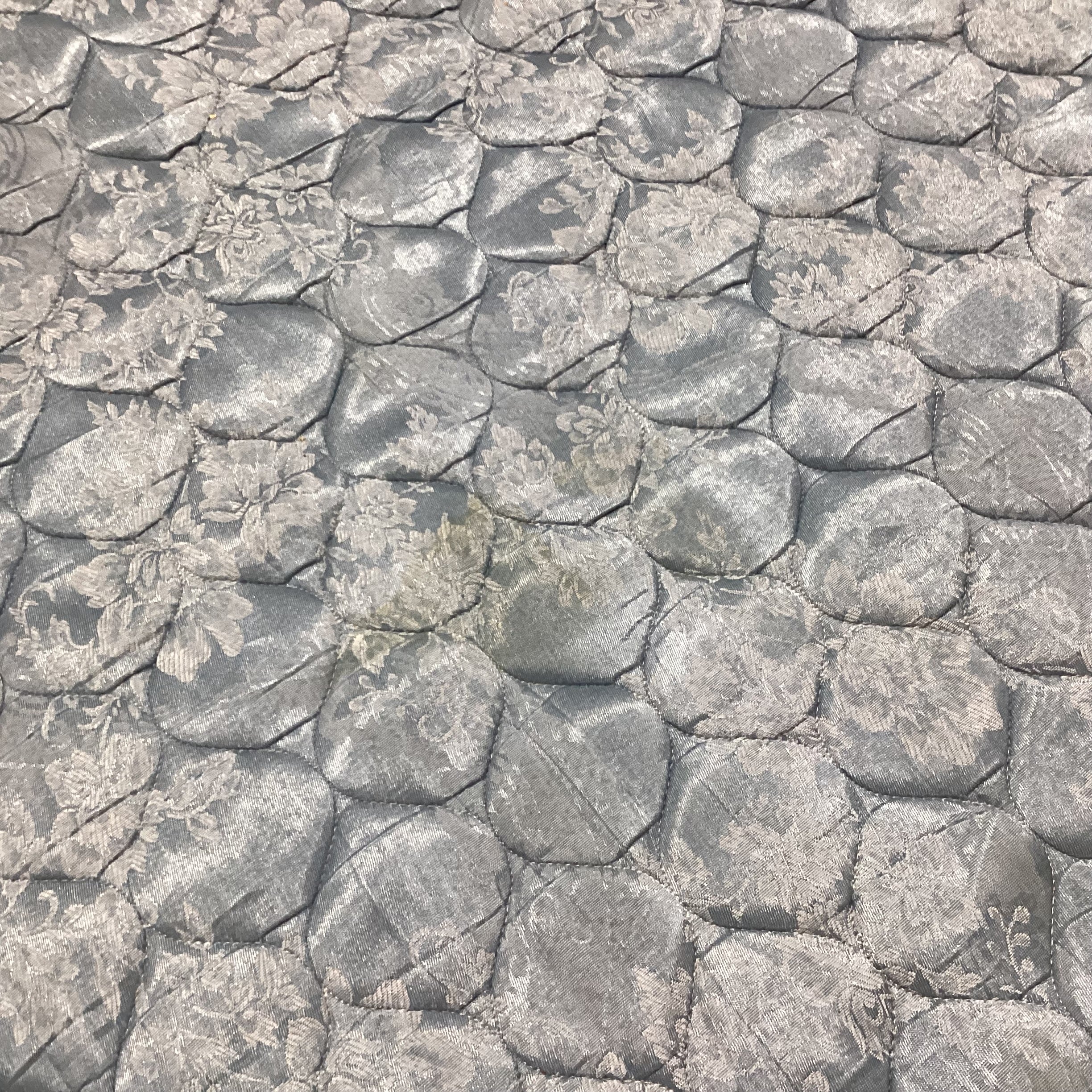 La-Z Boy Gold Rust Southwest Upholstered Queen Sleeper Sofa 84"x 34"x 32"