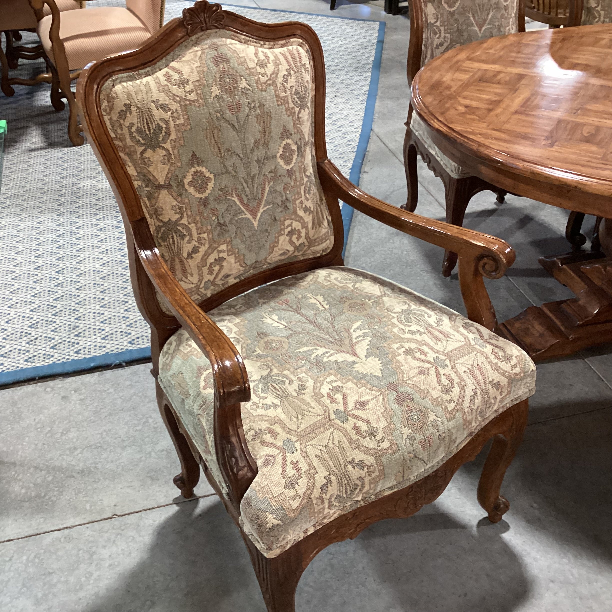 J Robert Scott Oval Lattice Inlay with Double Pedestal Table & 10 Chairs Dining Set 108"x 46"x 30"