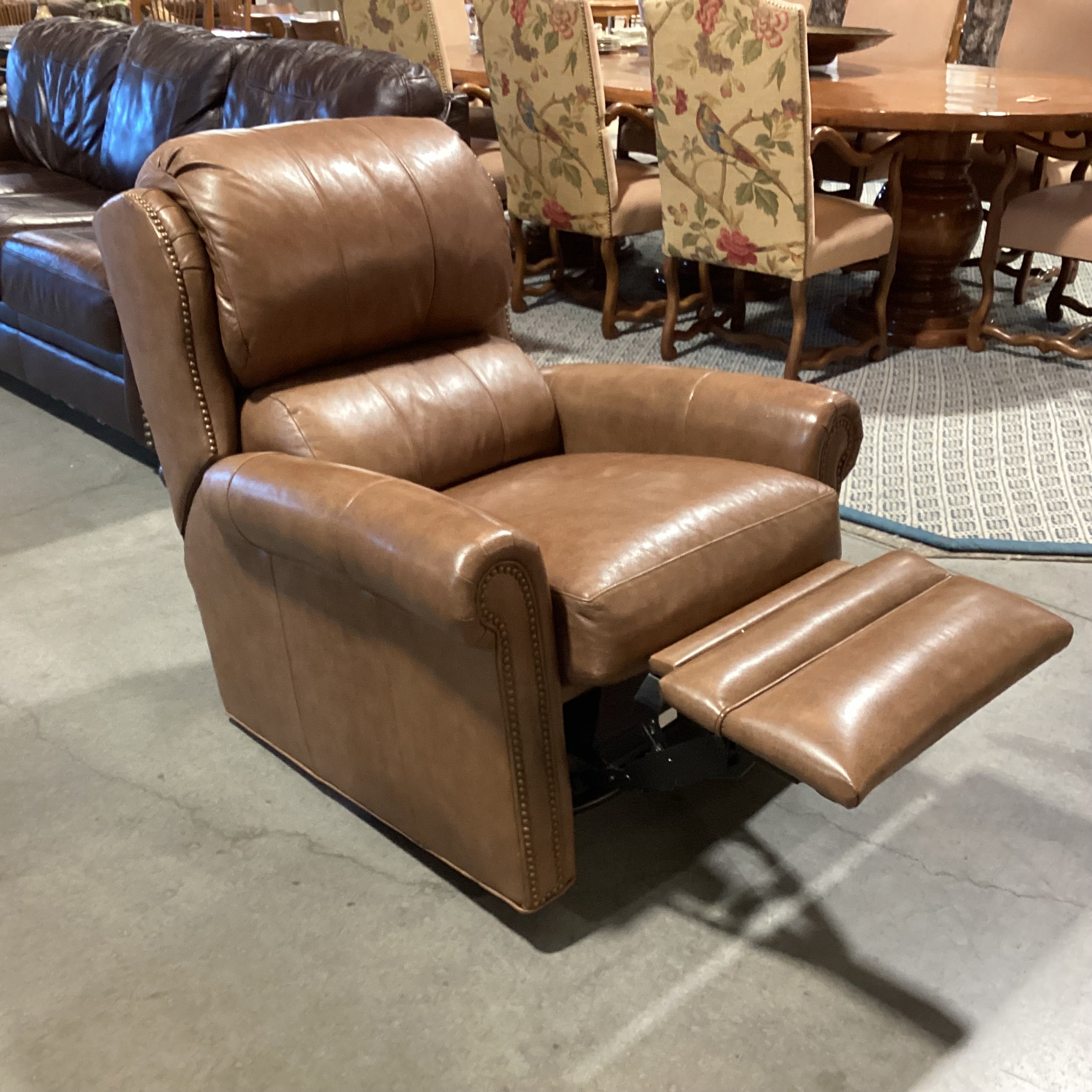 Bradington Young Tan Leather Nailhead Swivel Rock Recliner Chair 36"x 38"x to 68"x 41"