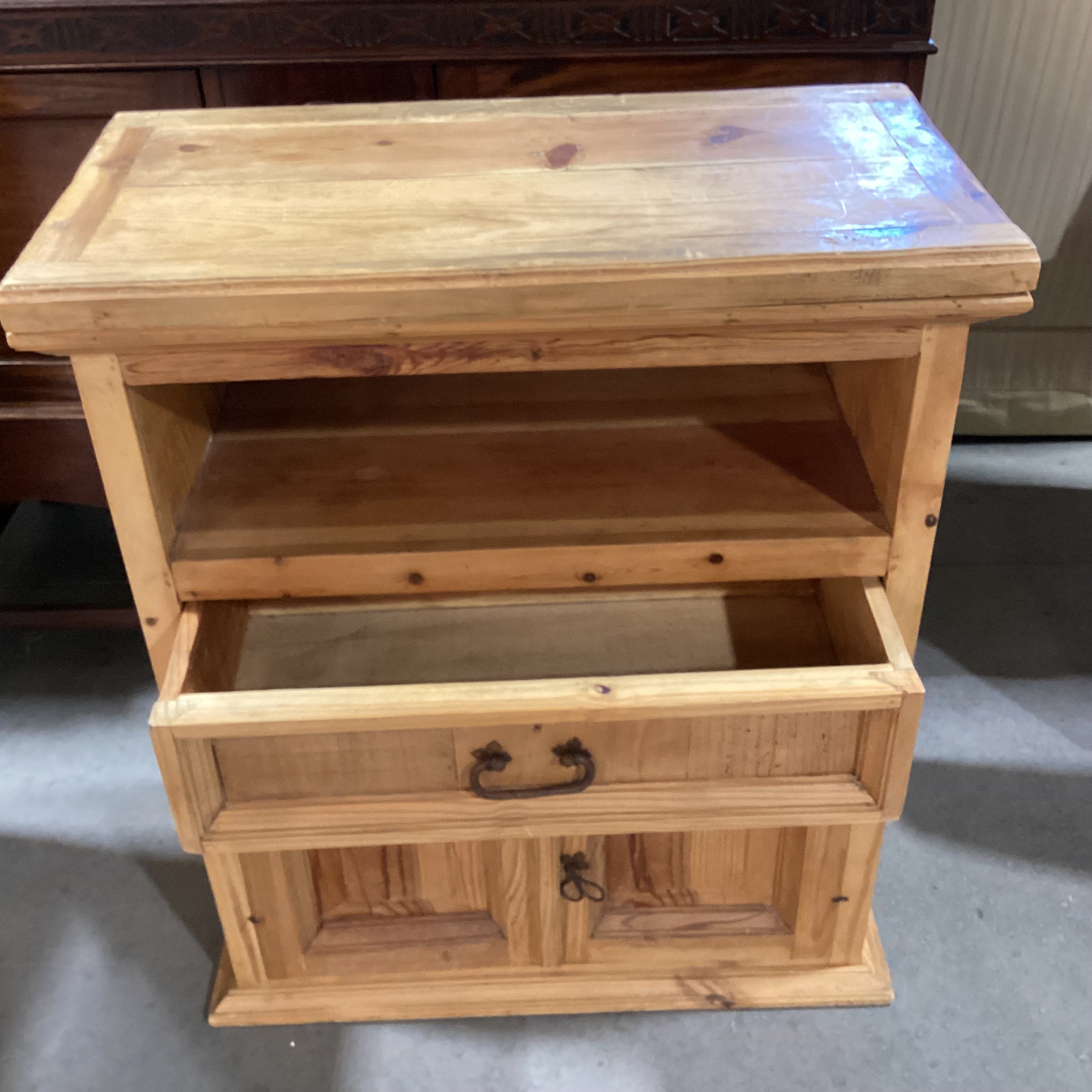 Solid Rustic Pine 1 Drawer 2 Door Turn Top Cabinet Console 31"x 16"x 36"