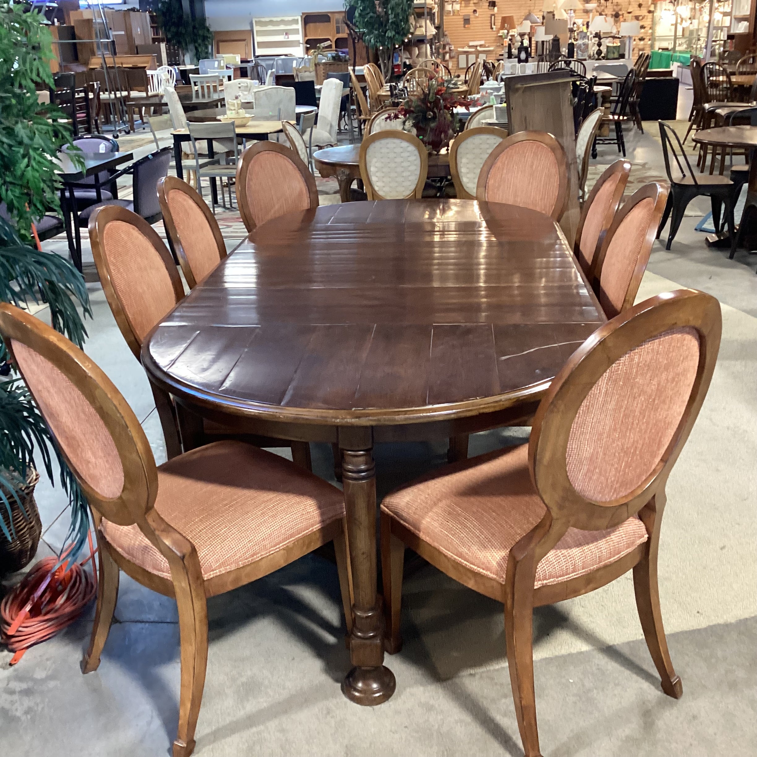 Drexel Heritage Carved Wood Oval 2 Leaves Table & 8 Oval Back Chairs Dining Set 76" to 124"x 48"x 30"