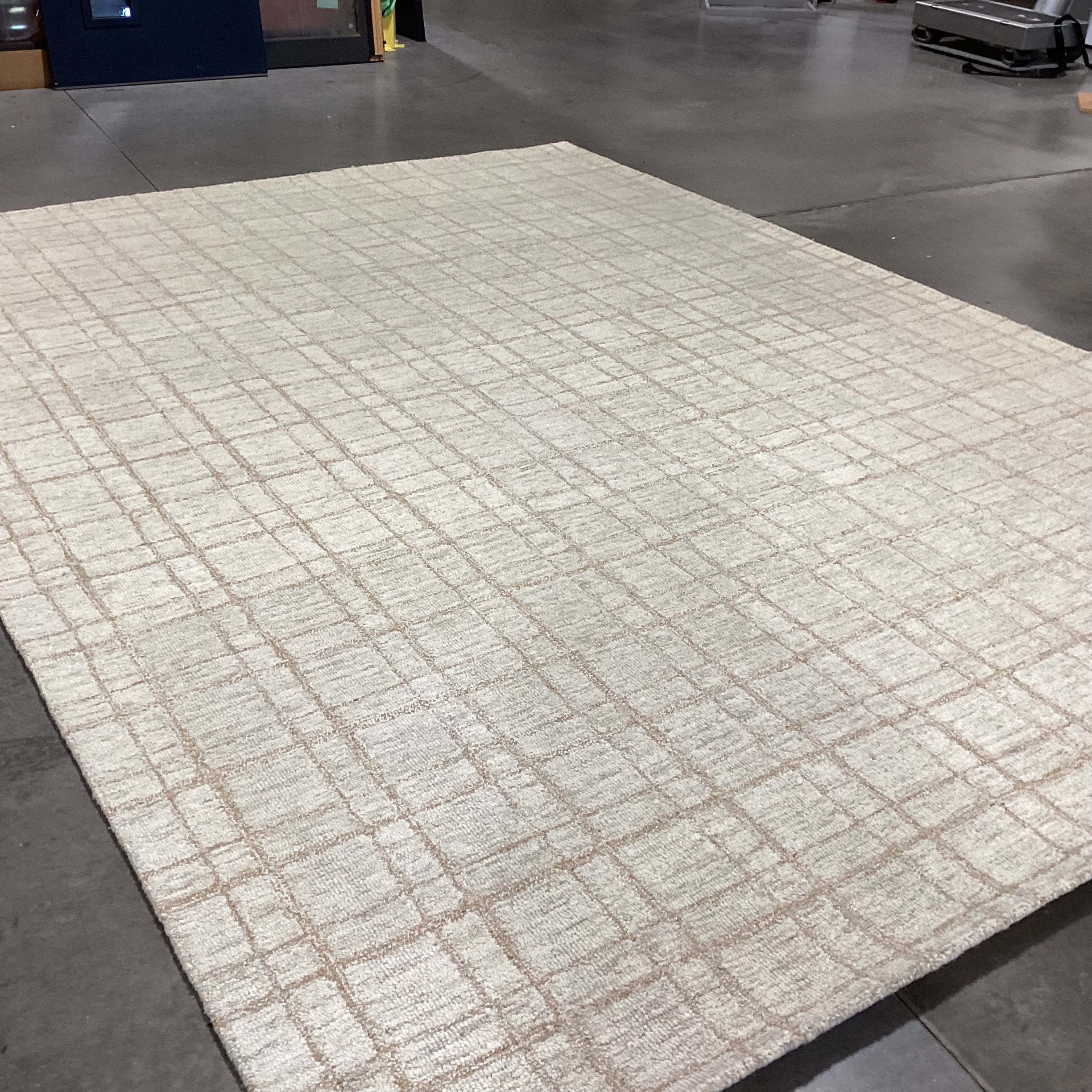 Chris Loves Julia LoLoi Polly Collection Khaki Sand Wool Loop Rug 8'6"x 11'6"