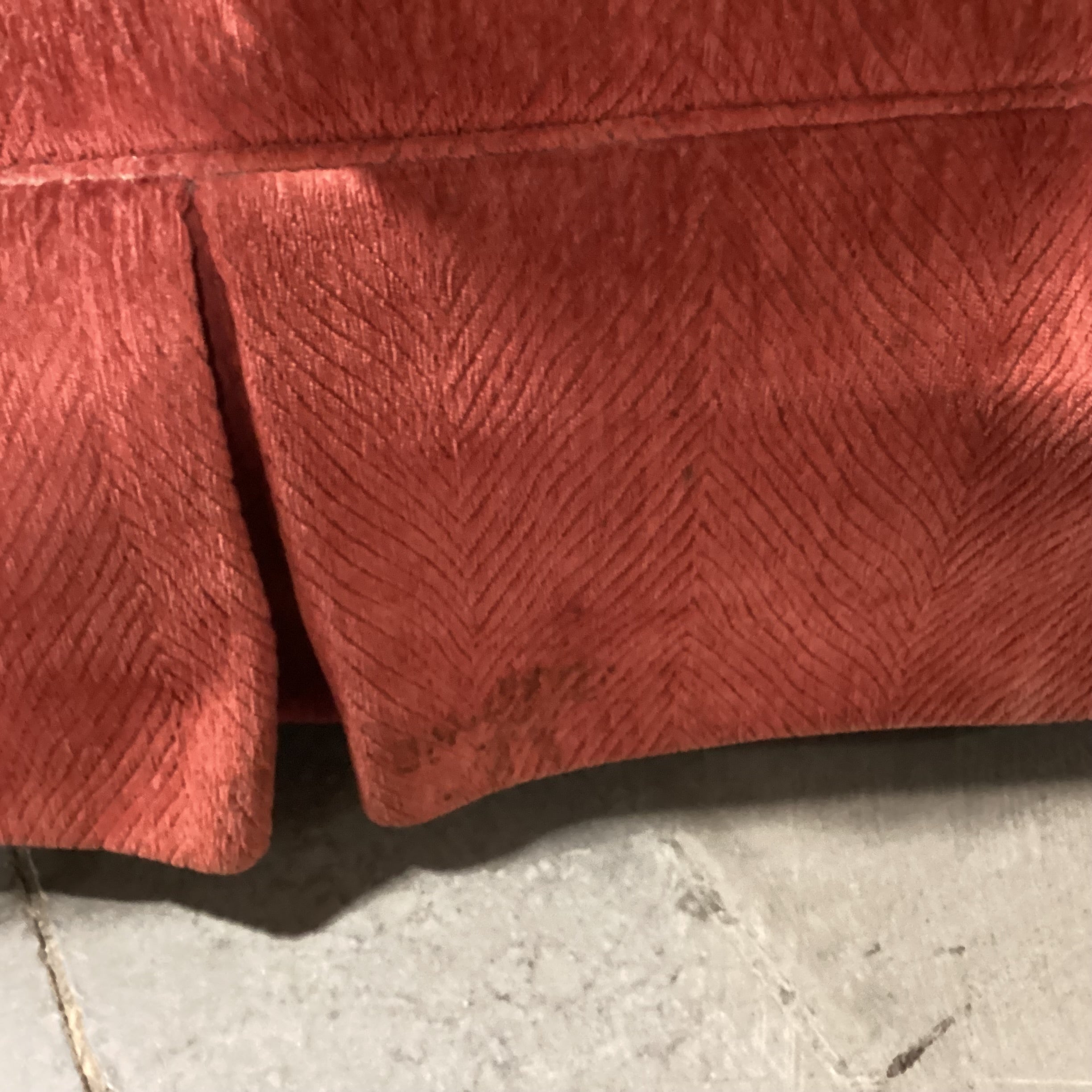 Henredon Custom Folio Collection Red Woven Chenille Sofa 91"x 40"x 29"