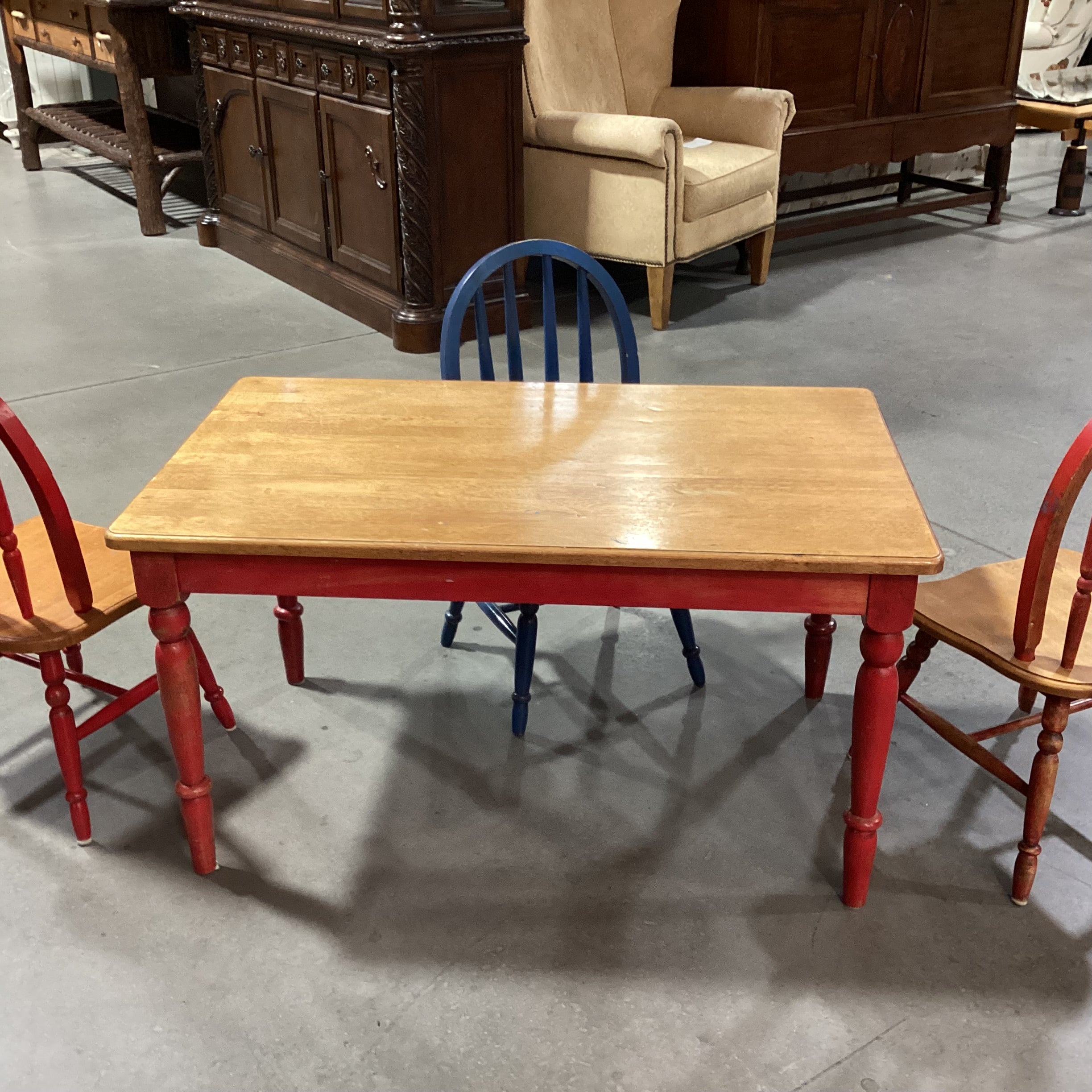 FAO Schwarz Red & Blue Wood Table with 4 Chairs Kids Dining Set 39.5"x 23.5"x 21.5"