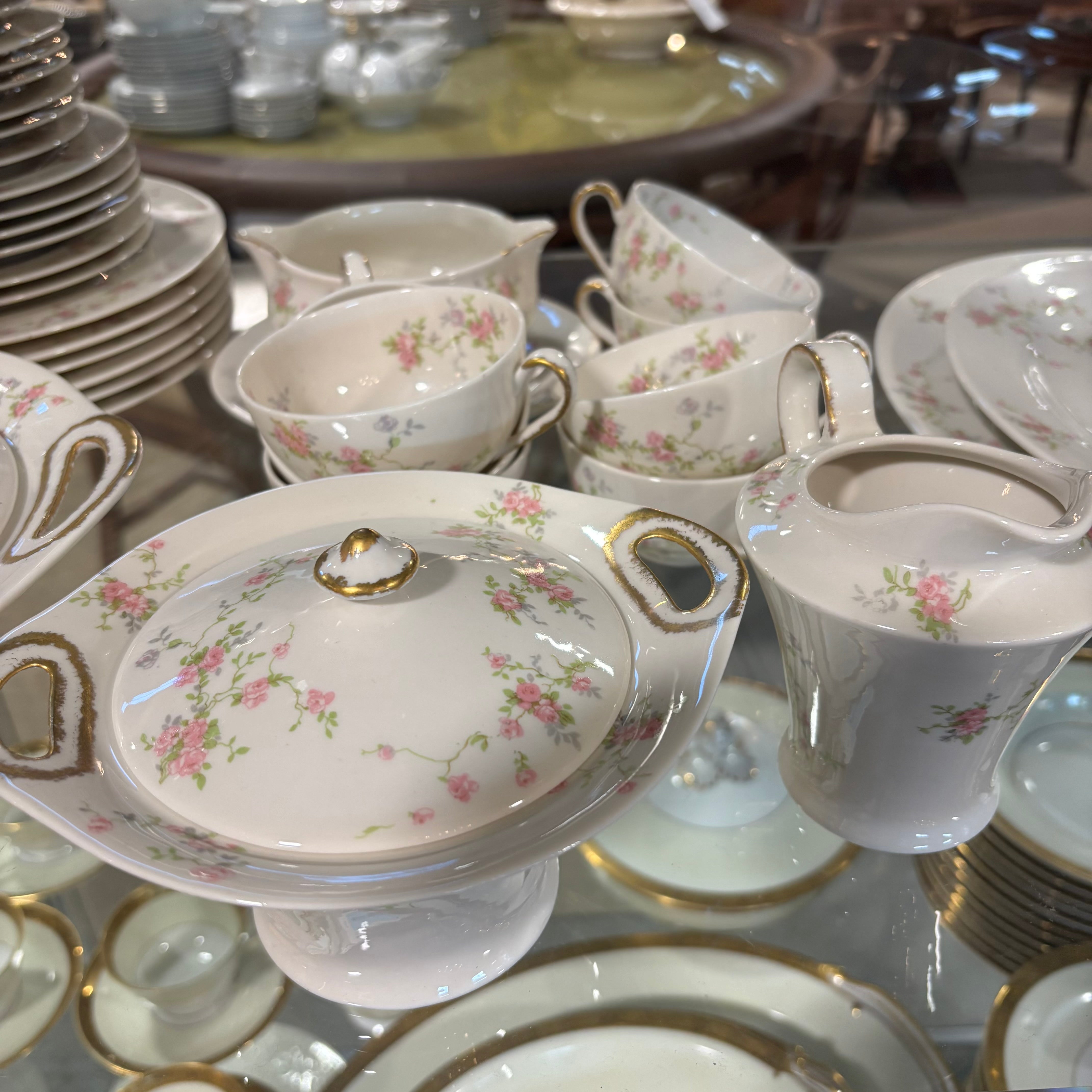 Set of 48 Pieces Haviland "Pink Spray" China Dinnerware