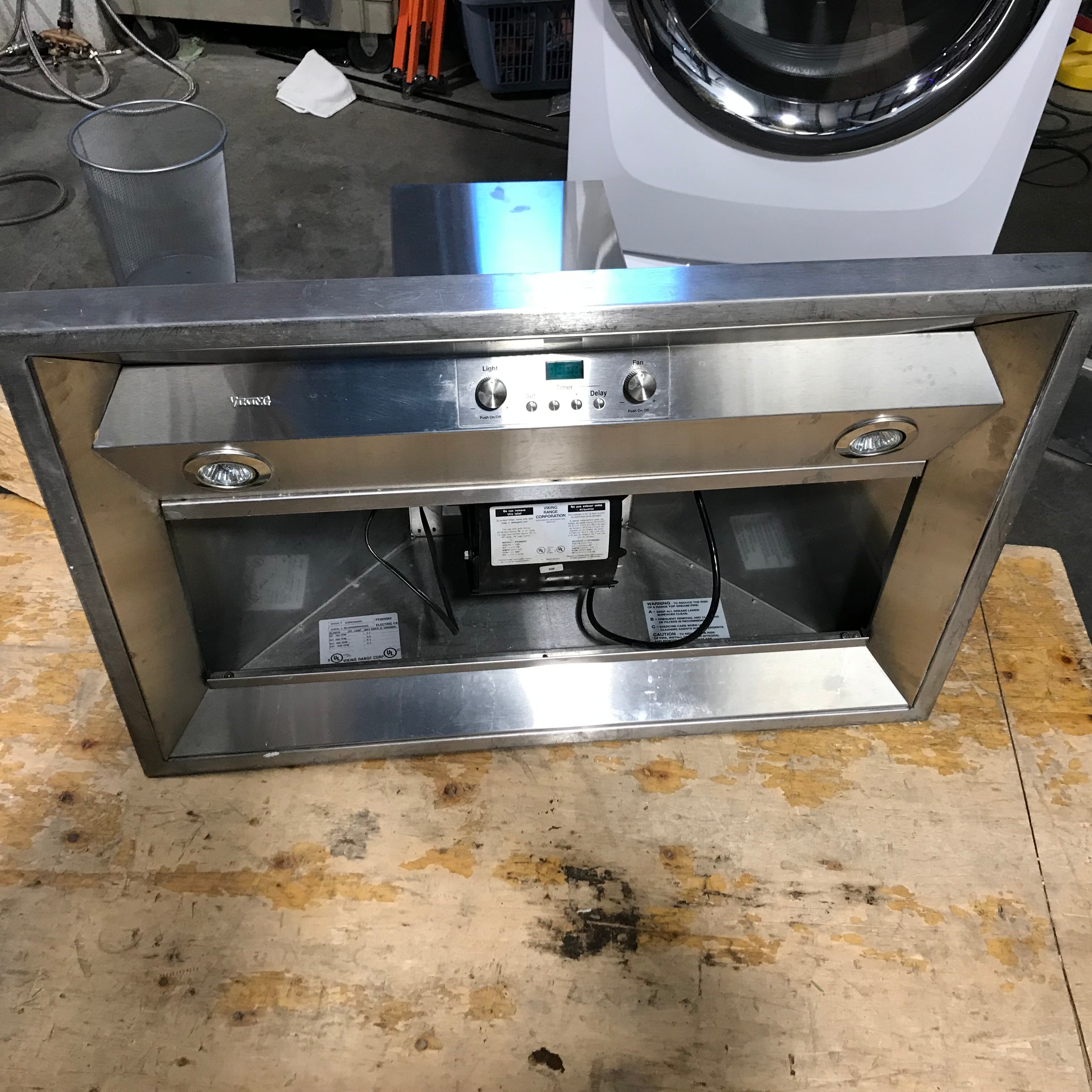 Viking 36" Stainless Steel, Internal Motor Included Range Hood 36"x 24"x 32"
