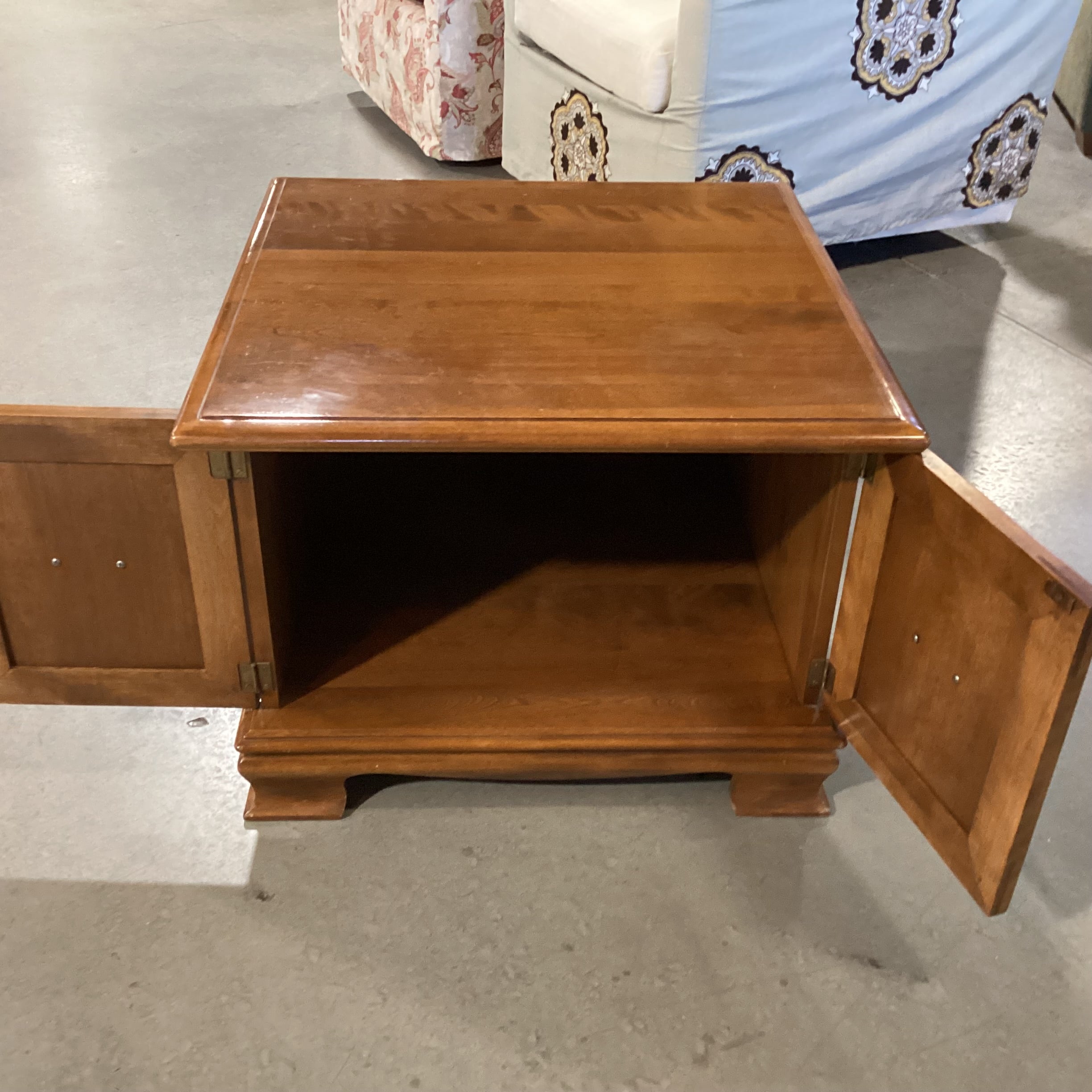 Ethan Allen Finished Maple 2 Door with Brass Pulls & Side Handles End Table 27"x 27"x 20"