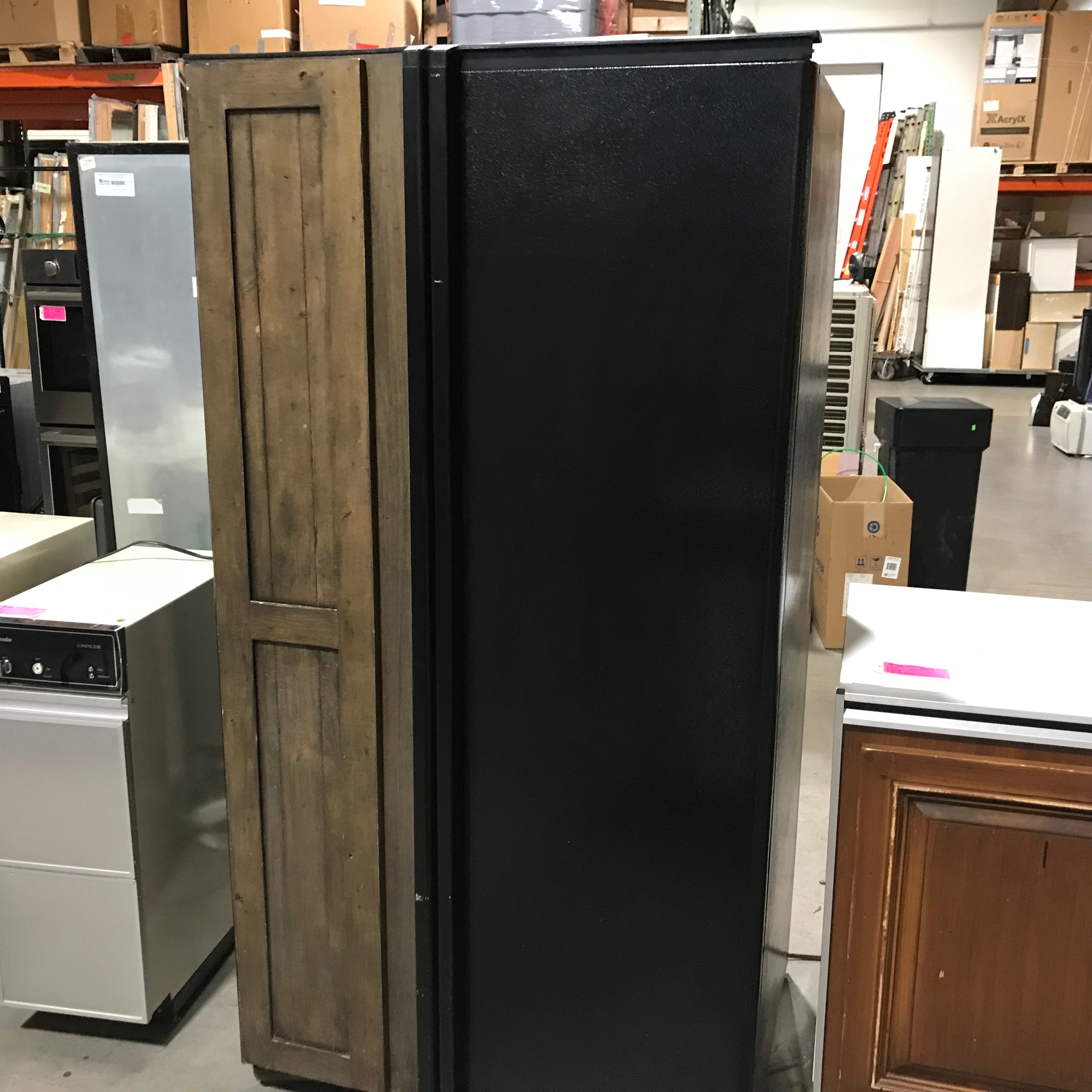 GE Black Side-By-Side Refrigerator 36"x 28"x 70"