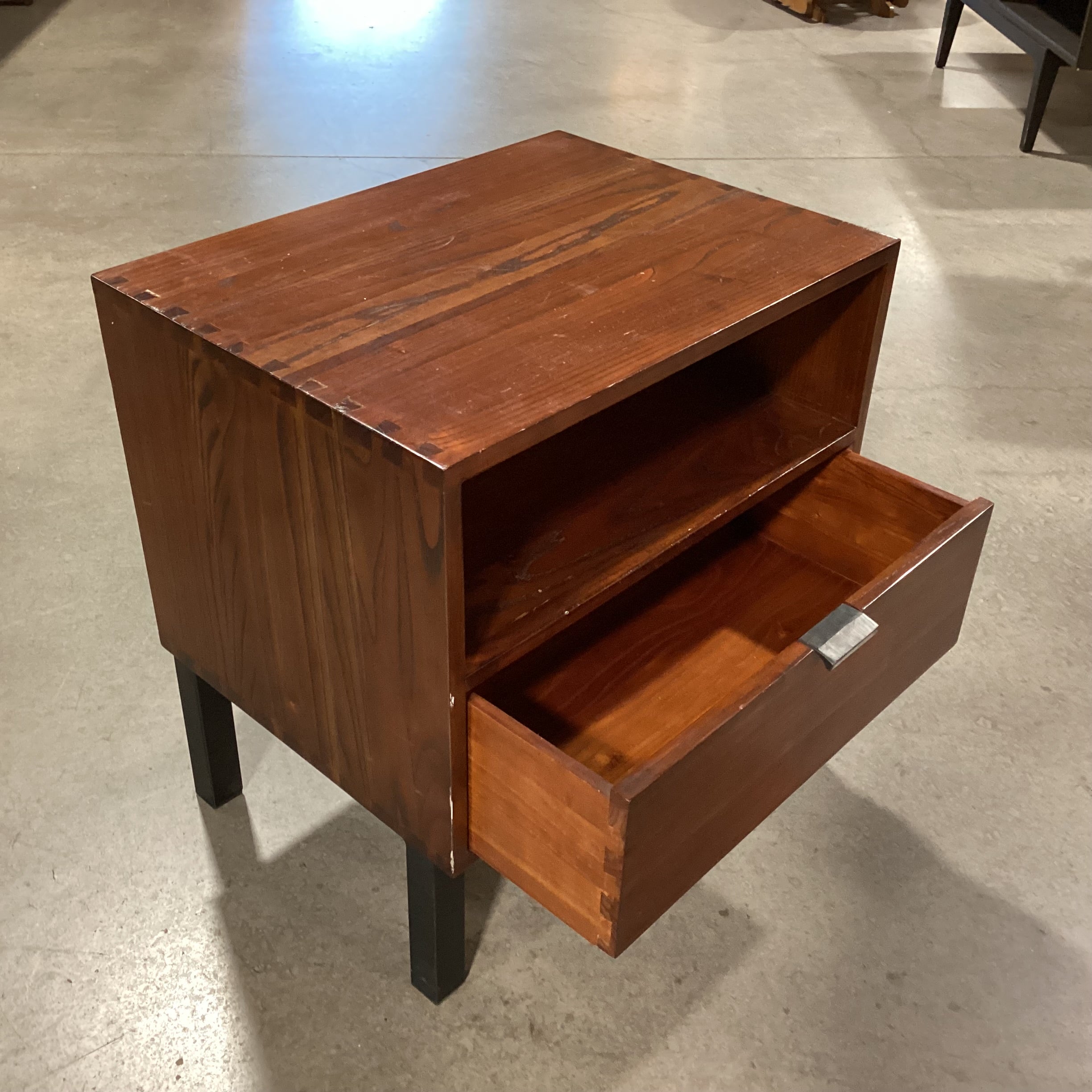 Solid Wood Dovetail Edge Notching & Metal 1 Drawer with Cubby Nightstand 23"x 17"x 24.5"