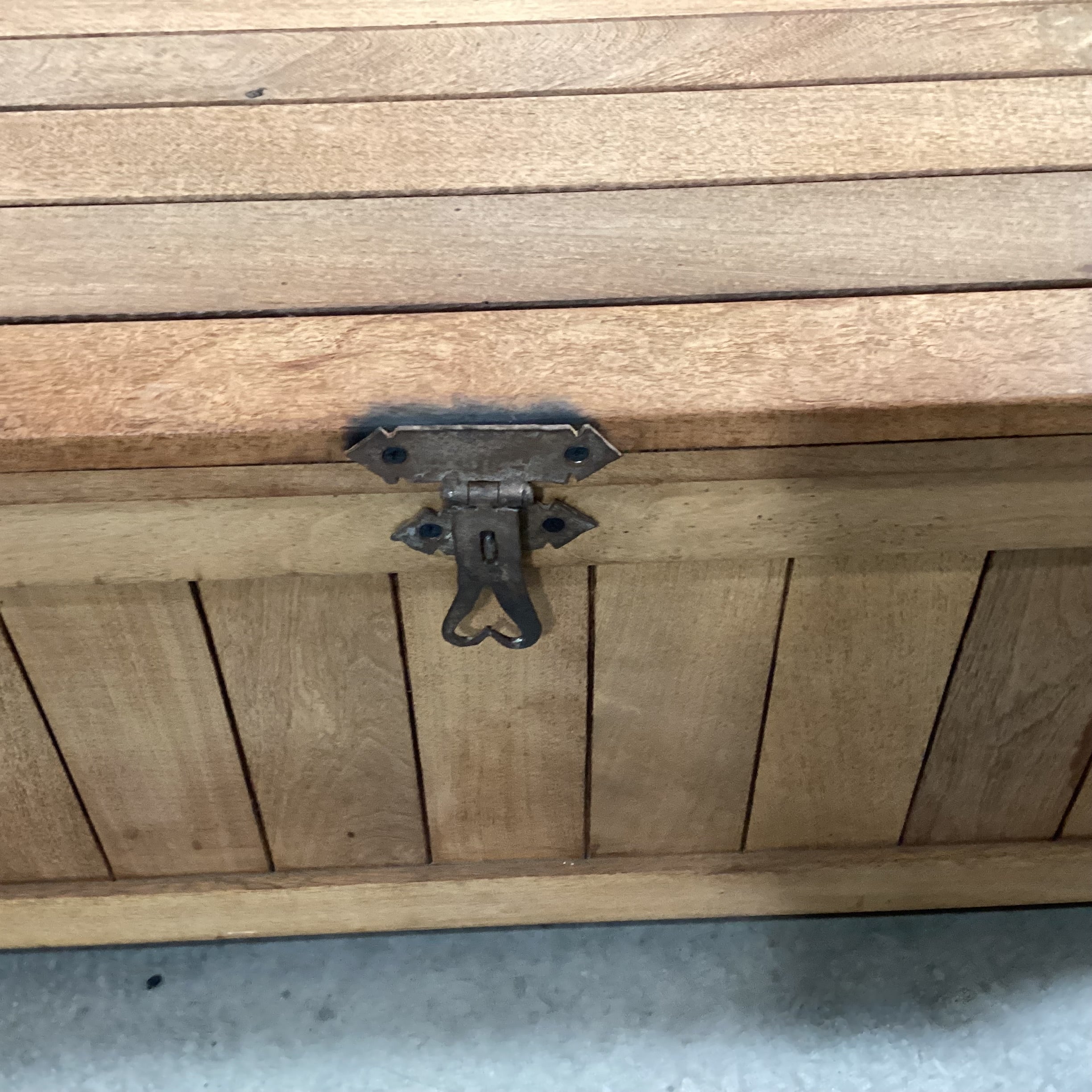 Vintage Solid Wood Plank with Iron Hardware Trunk 40"x 21"x 18"