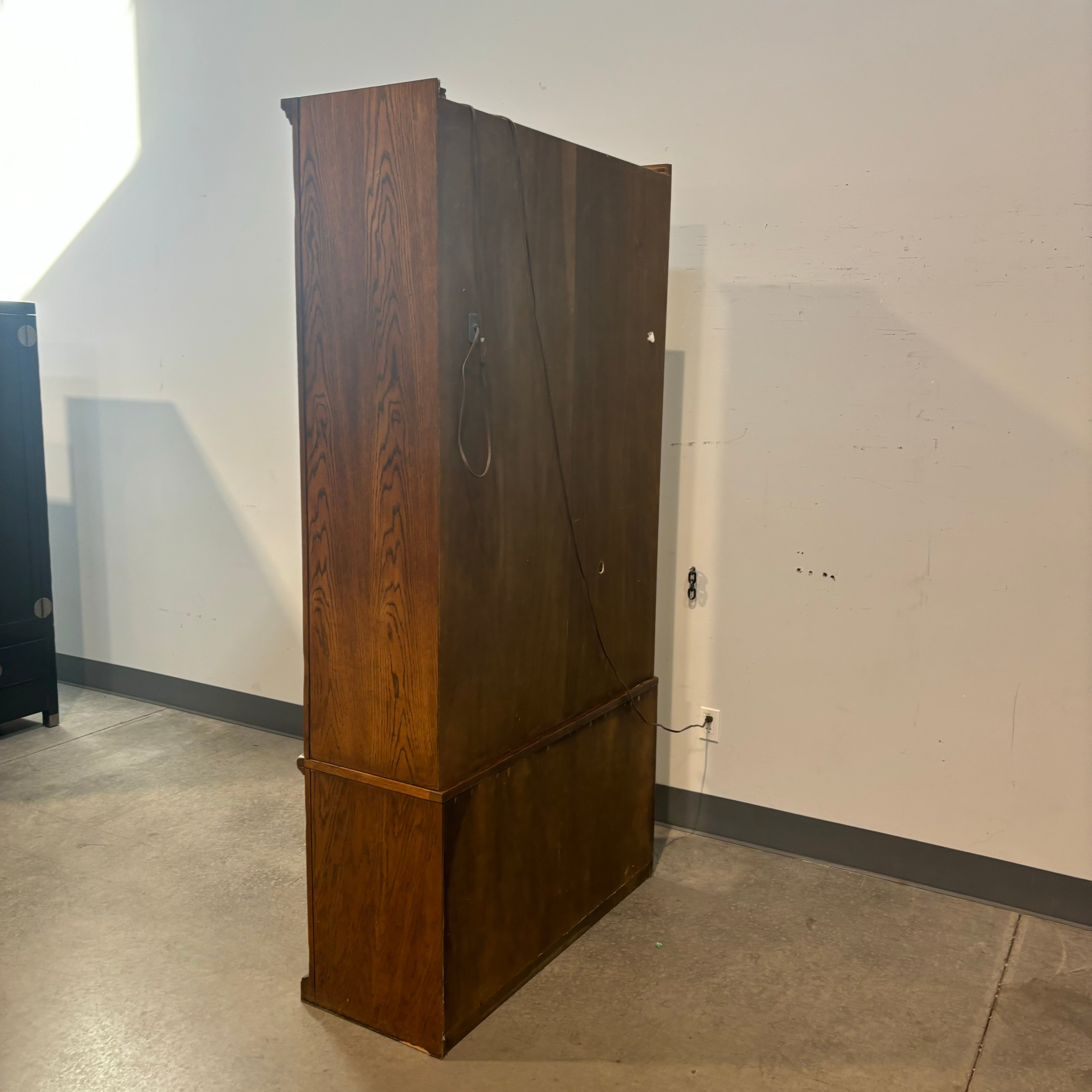 Dark Finish Solid Wood & Leaded Glass 5 Door Lighted Display Bookcase 45"x 18"x 87"