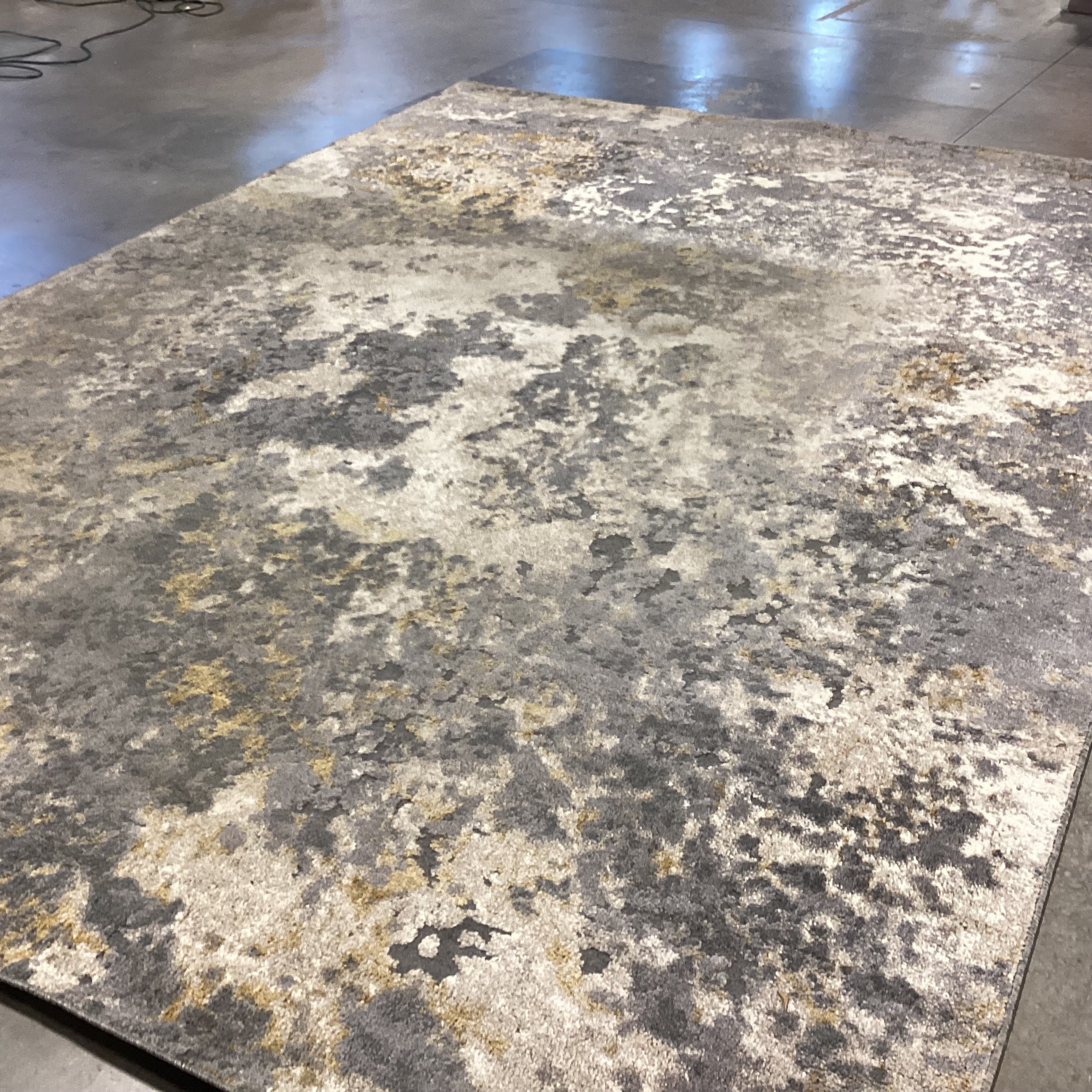Luxe Weavers Beverly Collection Grey Gold Abstracted Raised Woven Rug 8'9"x 12'6"
