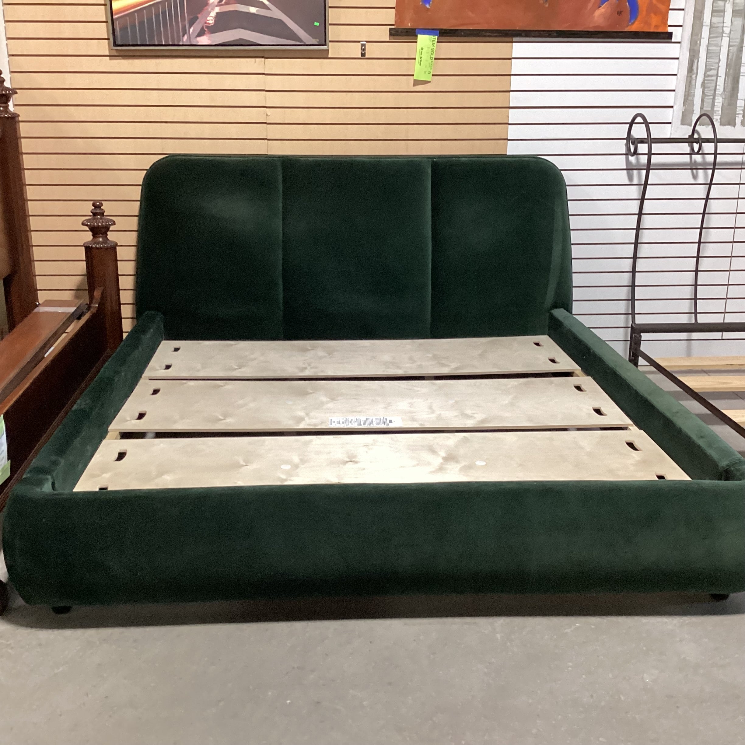 Camden Collection King Emerald Velvet Bed Set 86"x 98"x 45"