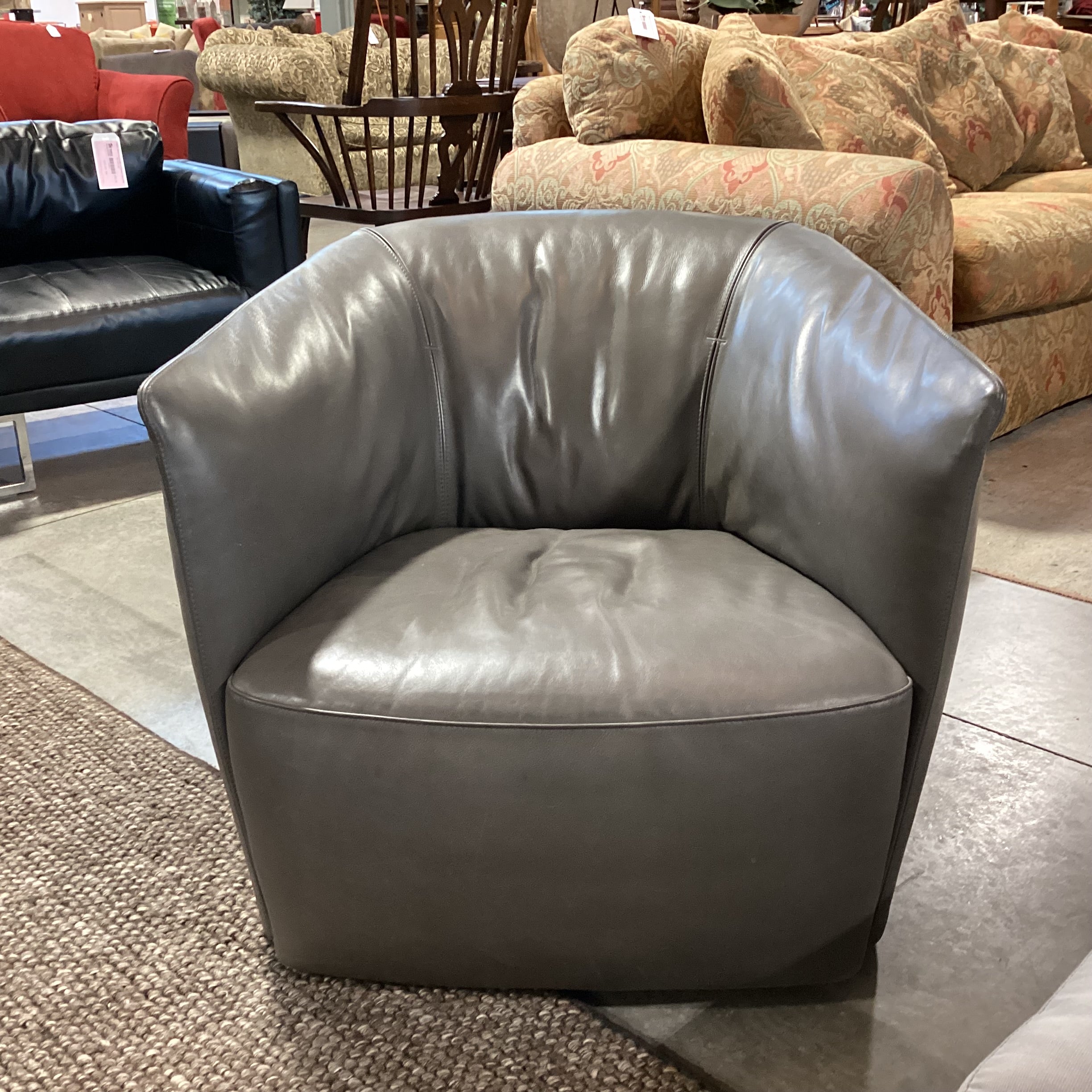 Poliform Santa Monica Grey Leather Modern Swivel Chair 30"x 33"x 26"