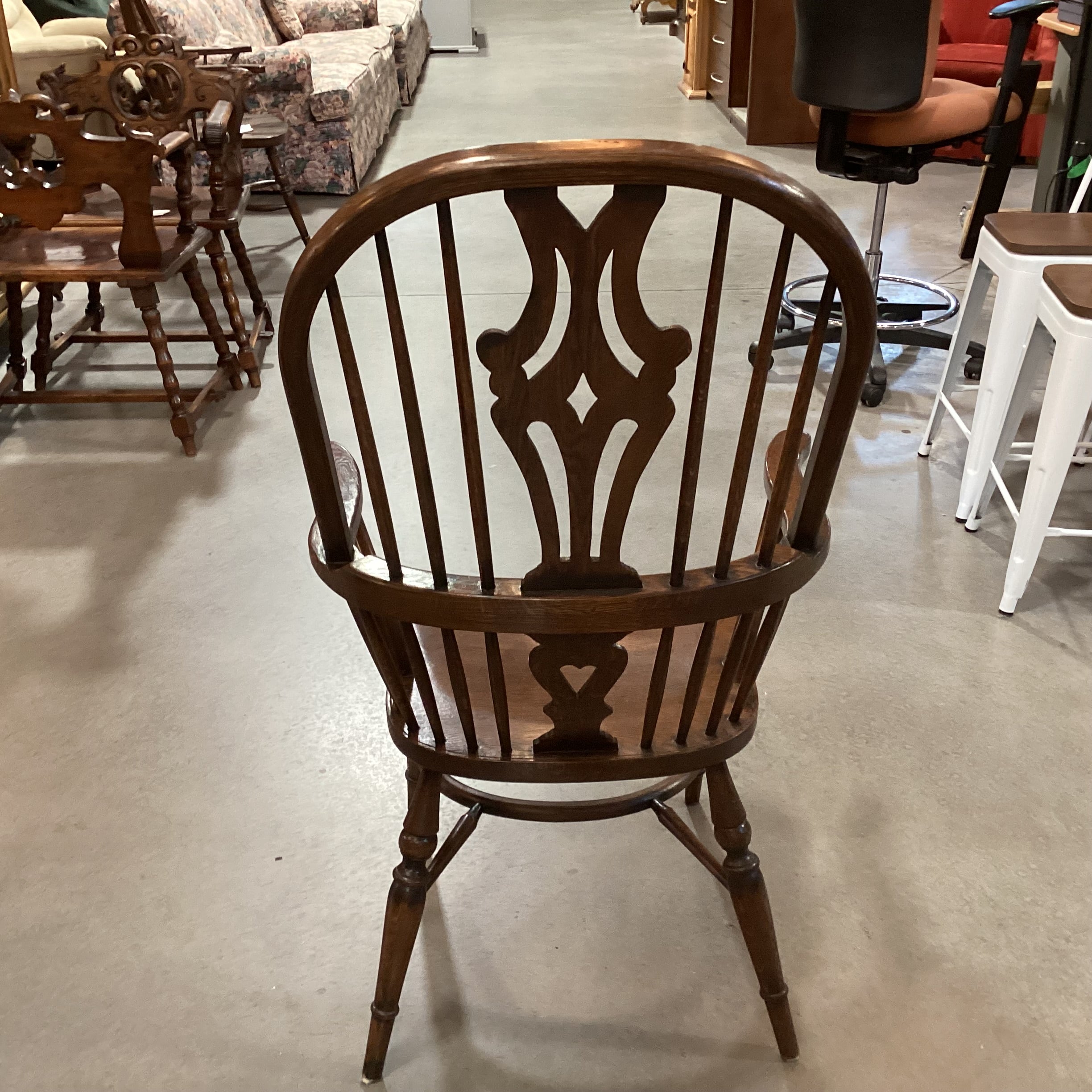 Vintage Oak Windsor Chair 26"x 22"x 46"