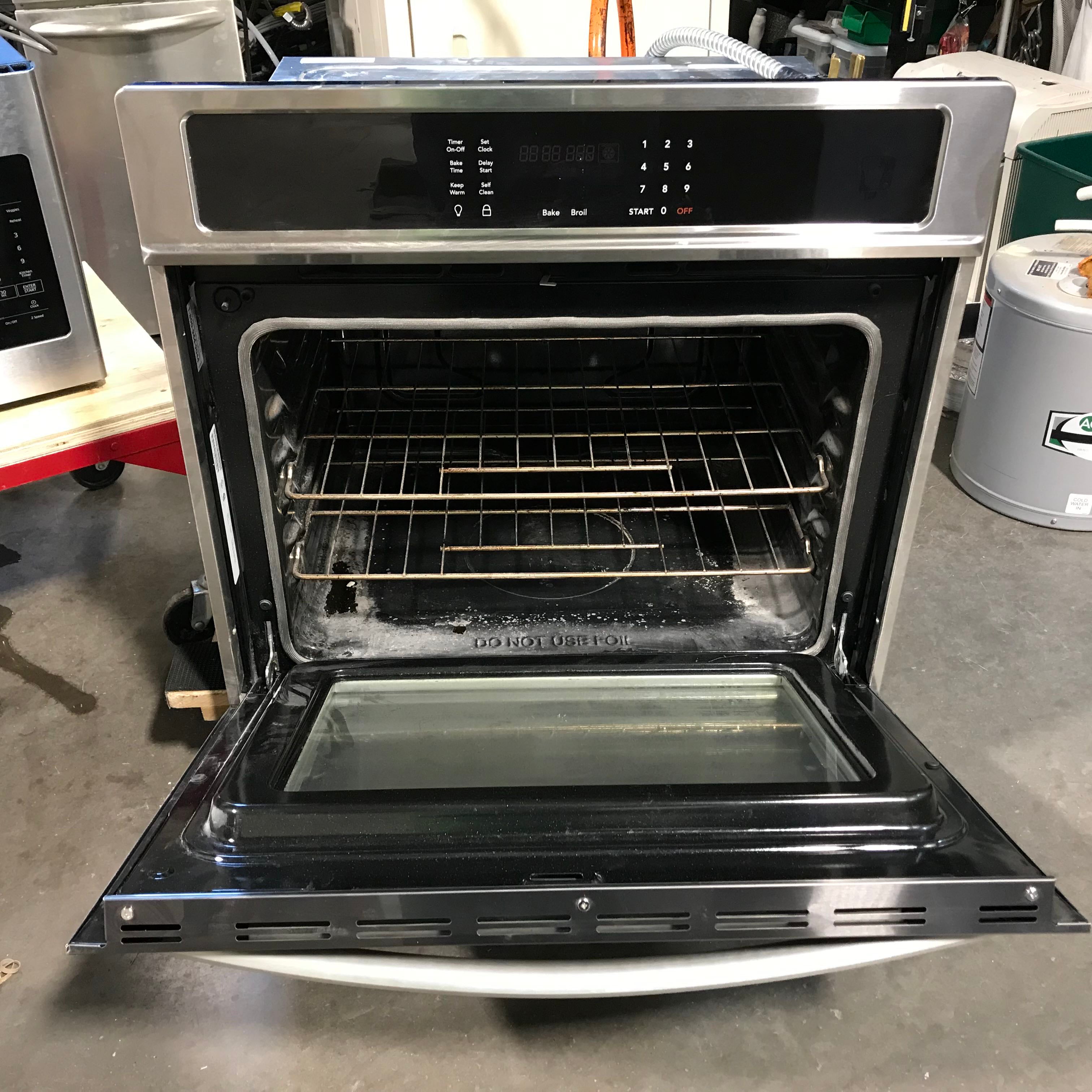 30"x 27"x 27.5" Frigidaire Stainless Steel Wall Oven